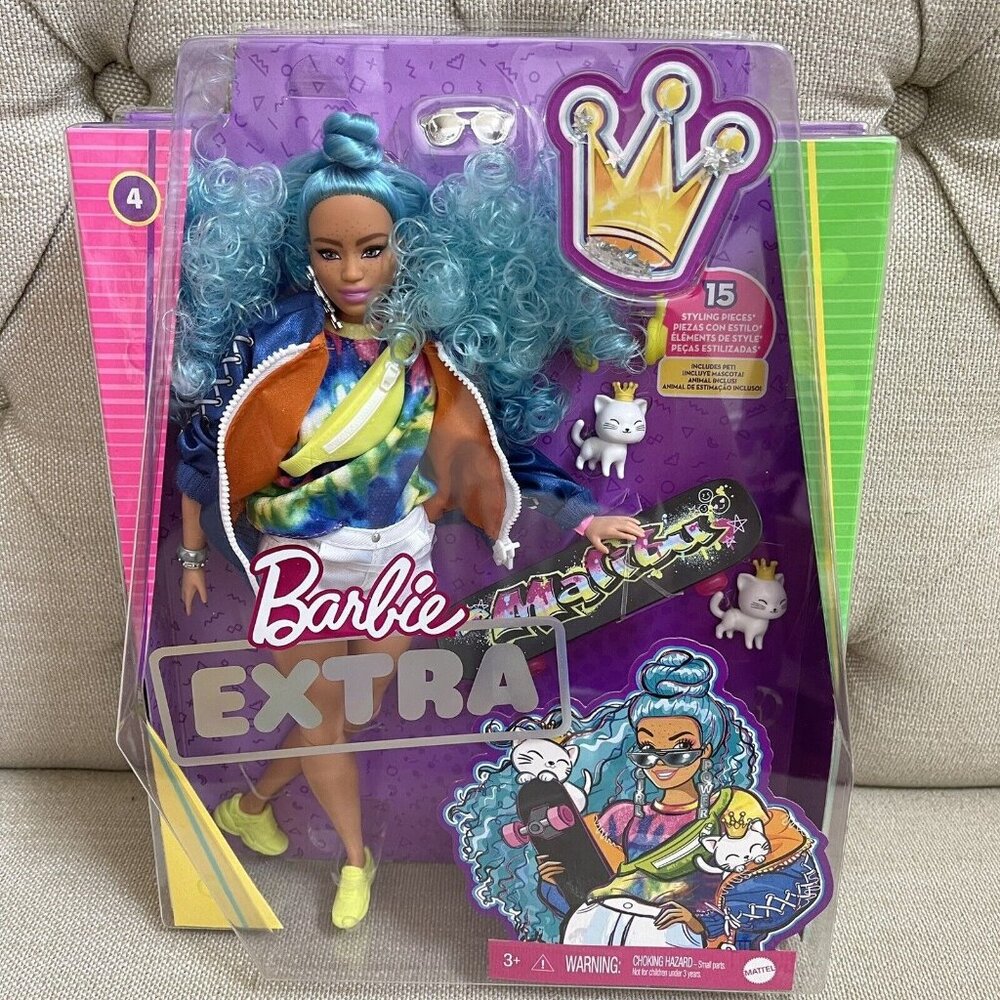 Barbie Extra Doll #4 Curvy Zipper Bomber Jacket Cat Skateboard 15 Pieces Blue